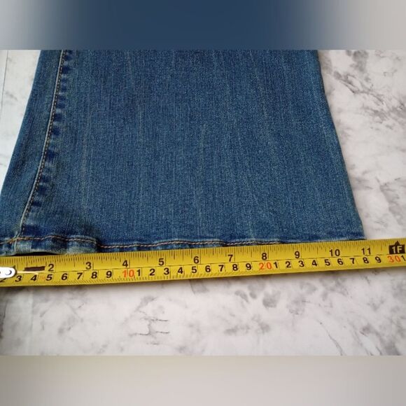 Time and Tru High Rise Flare Jeans Size 18 - Picture 9 of 9